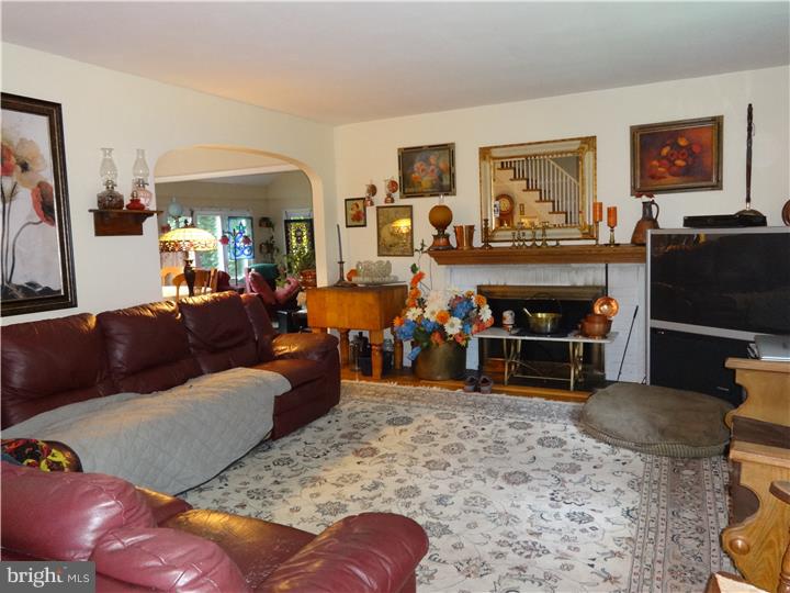 349 Matsonford Road Wayne, PA 19087 - Photo 6 of 13