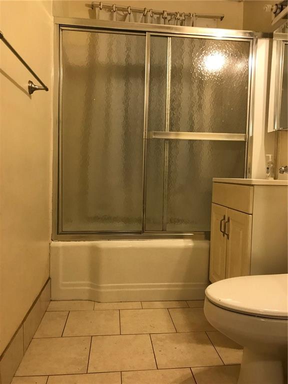 522 Freeport Road Pittsburgh, PA 15238 - Photo 8 of 14 Newer floor and vanity in this cute bathroom!
