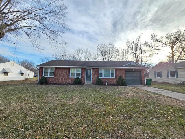 $175,000 | 441 East 8th Street, Adrian, MO 64720
