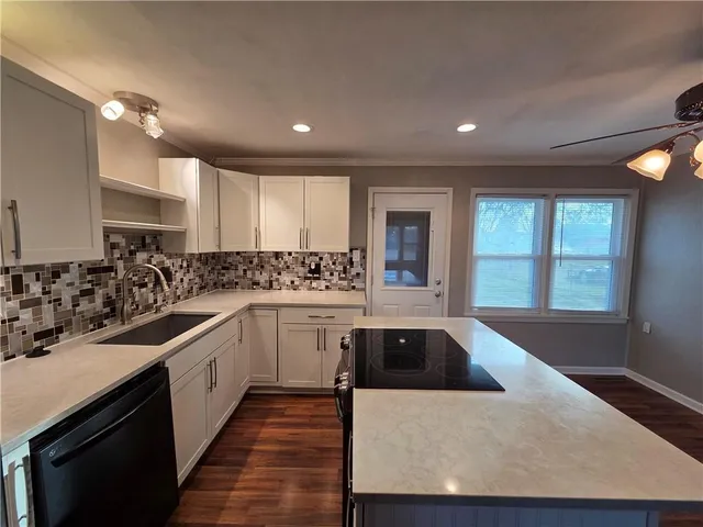 $175,000 | 441 East 8th Street, Adrian, MO 64720