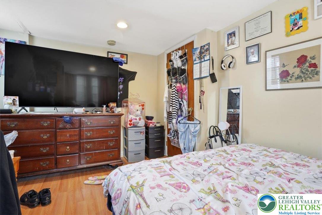 921 Broadway Fountain Hill, PA 18015 - Photo 32 of 93
