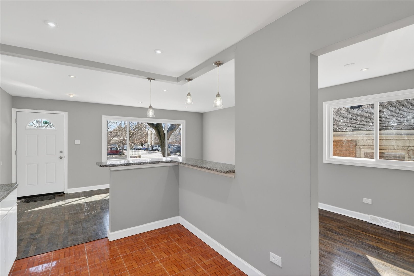 10020 South Union Avenue Chicago, IL 60628 - Photo 12 of 43