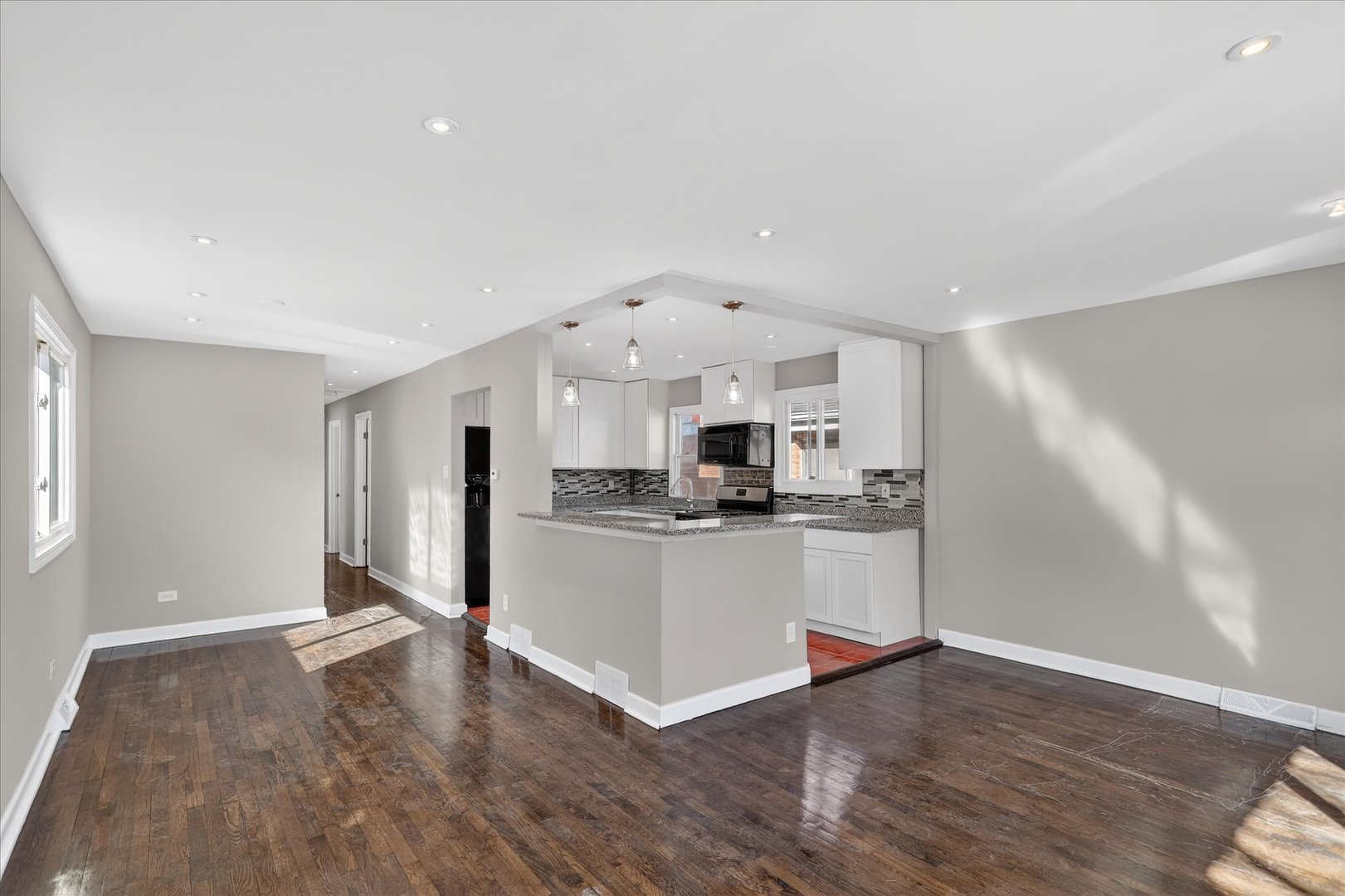 10020 South Union Avenue Chicago, IL 60628 - Photo 8 of 43