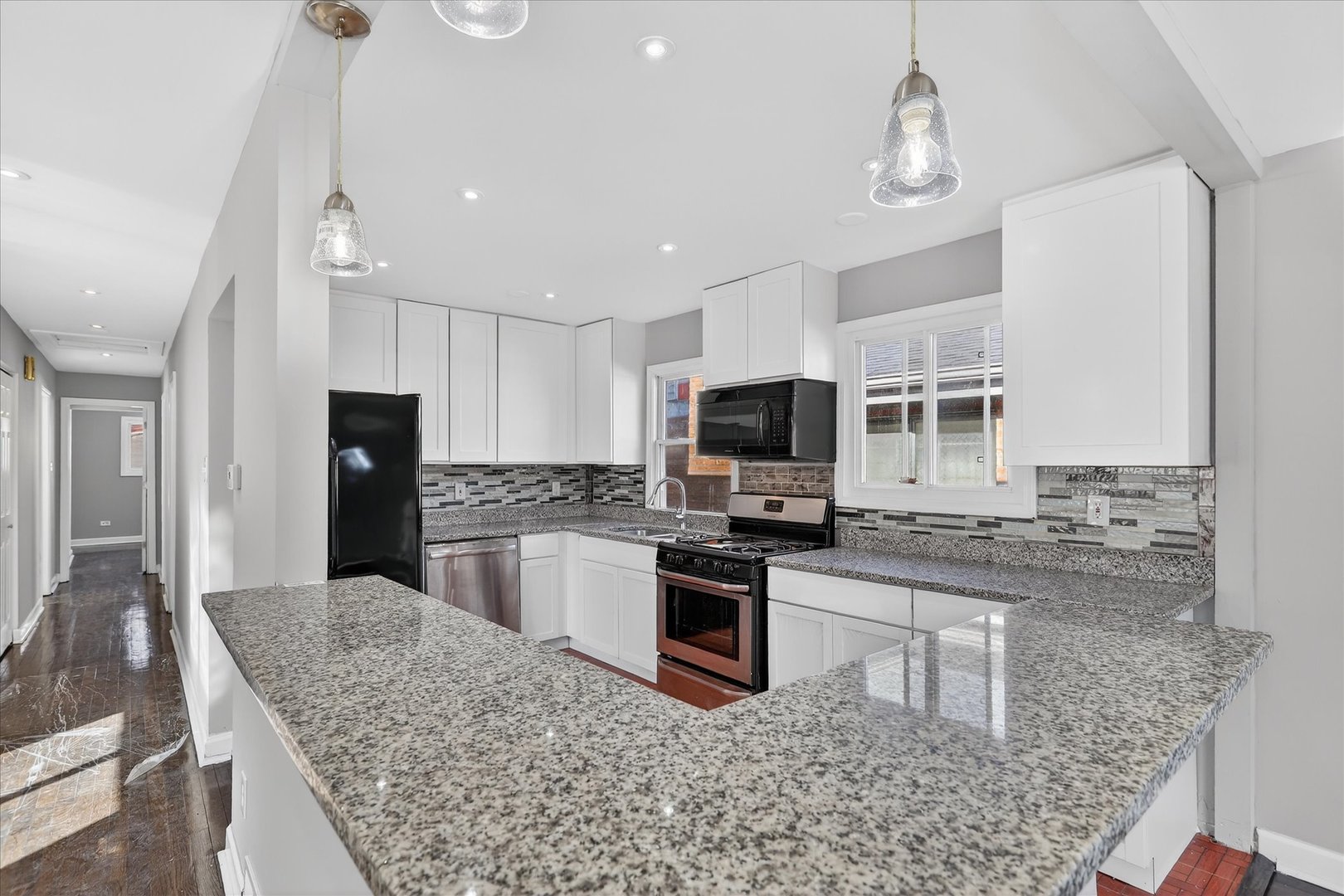 10020 South Union Avenue Chicago, IL 60628 - Photo 9 of 43