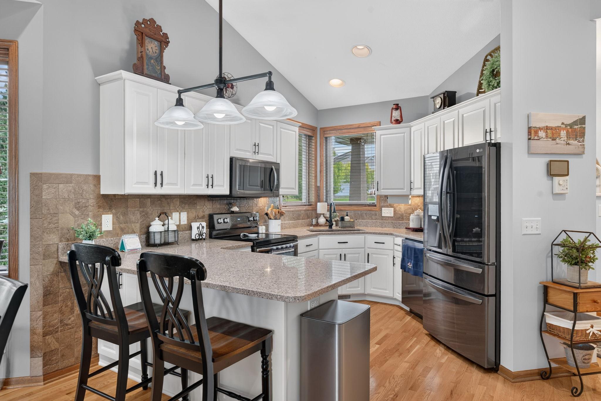 2048 Crimson Ridge Drive Northwest Rochester, MN 55901 - Photo 8 of 39 Gallery Image 8