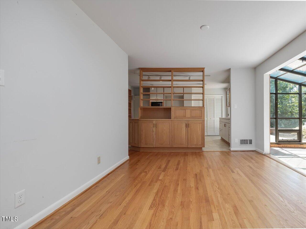 2129 Ridge Road Raleigh, NC 27607 - Photo 21 of 79 29-Dining Room