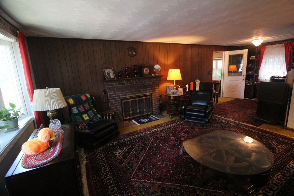 59 Selwyn Road Braintree, MA 02184 - Photo 3 of 15 Gallery Image 3