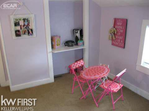 8583 North Seymour Road Flushing, MI 48433 - Photo 18 of 34 20446038-17.JPG