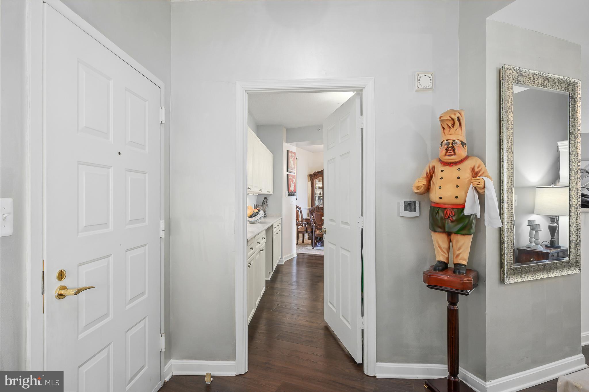 19365 Cypress Ridge Terrace, Unit 510 Leesburg, VA 20176 - Photo 12 of 48 Foyeer