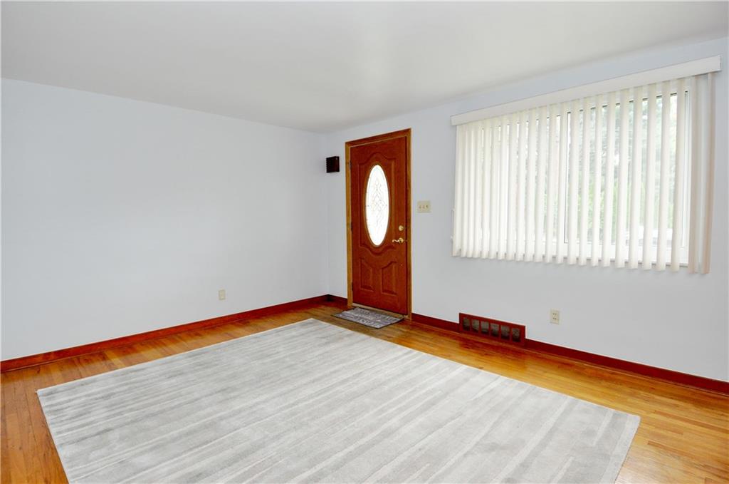 1103 Riverview Road Pittsburgh, PA 15238 - Photo 5 of 13 Gallery Image 5