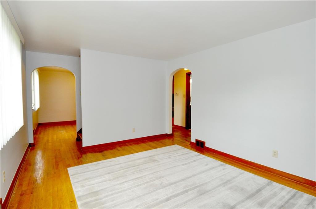 1103 Riverview Road Pittsburgh, PA 15238 - Photo 6 of 13 Gallery Image 6
