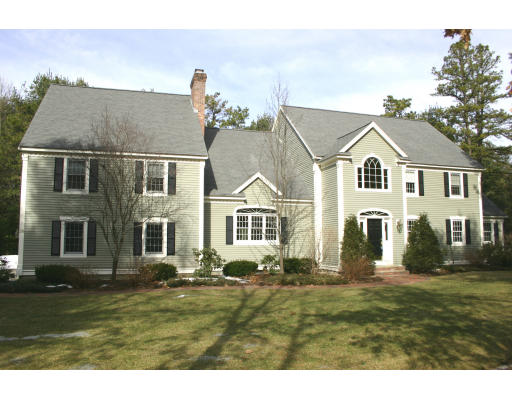 26 Amanda Road Sudbury, MA 01776 - Photo 1 of 23
