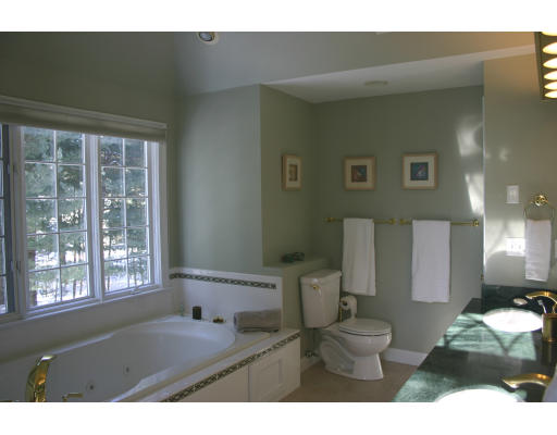 26 Amanda Road Sudbury, MA 01776 - Photo 18 of 23