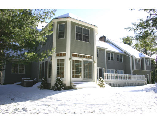 26 Amanda Road Sudbury, MA 01776 - Photo 3 of 23