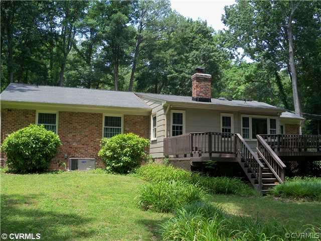 3817 Sherbrook Road Richmond, VA 23235 - Photo 2 of 12 Yard/Garden