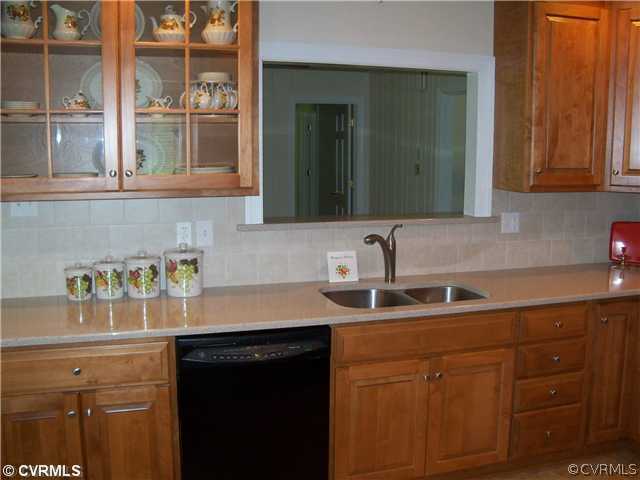 3817 Sherbrook Road Richmond, VA 23235 - Photo 4 of 12 Kitchen