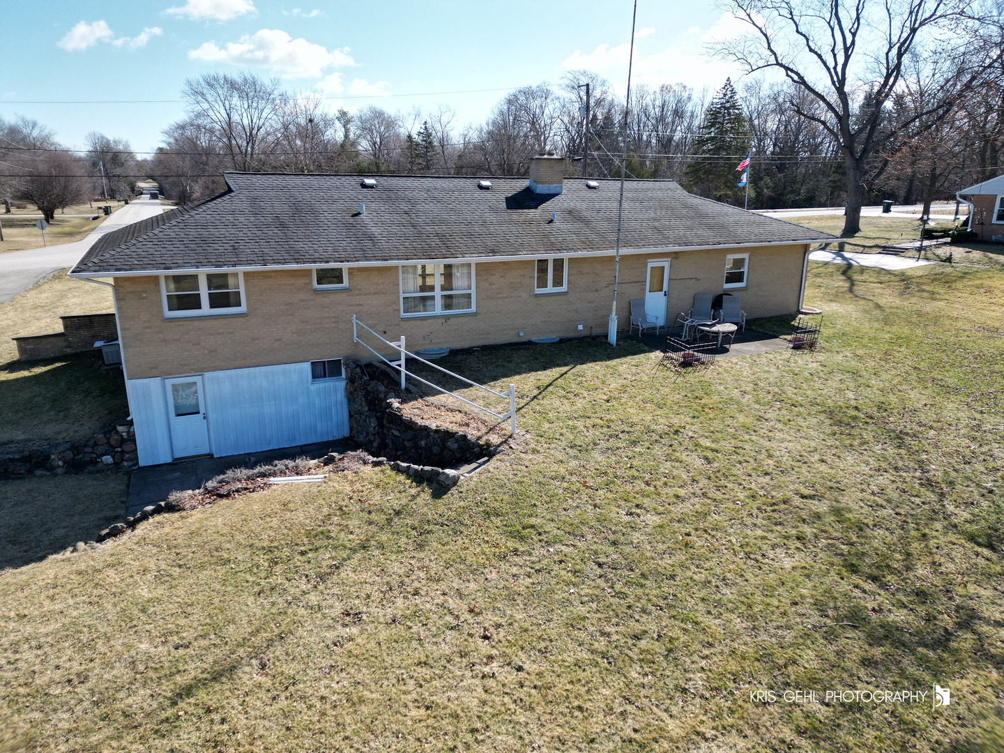 40798 North Forest View Road Wadsworth, IL 60083 - Photo 23 of 29 a view of a house with a yard covered in snow