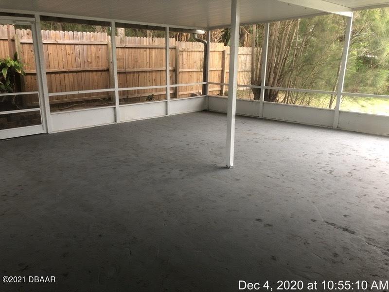 121 Milton Road Daytona Beach, FL 32118 - Photo 14 of 19 20201204_155510018_iOS