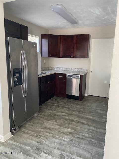 121 Milton Road Daytona Beach, FL 32118 - Photo 3 of 19 kitchen