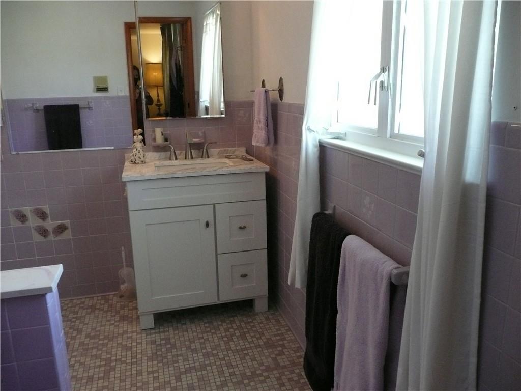 222 Shafer Road Coraopolis, PA 15108 - Photo 12 of 24 Gallery Image 12