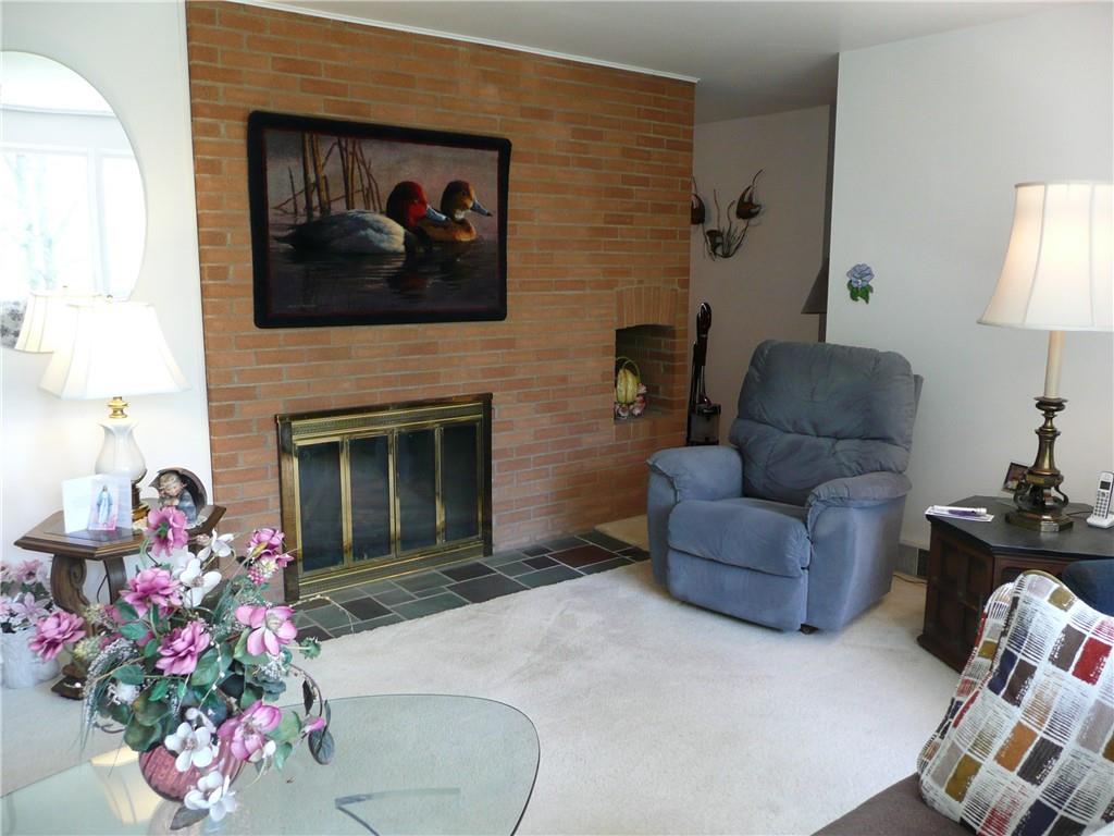 222 Shafer Road Coraopolis, PA 15108 - Photo 3 of 24 Gallery Image 3