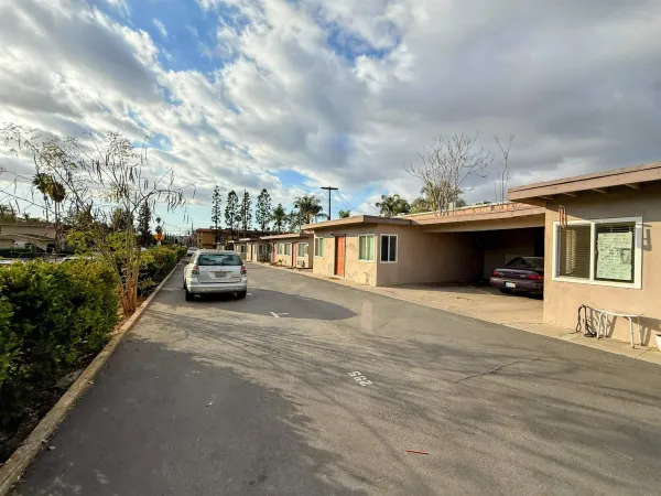 $1,950 | 279 South Mollison Avenue, El Cajon, CA 92020