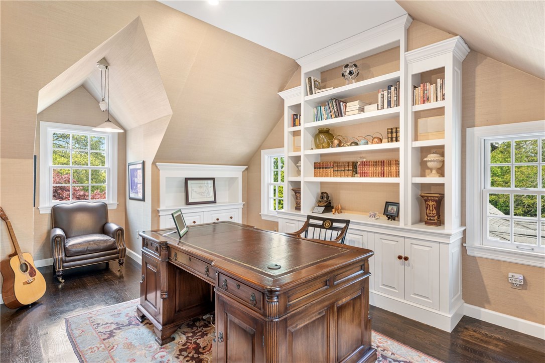 24 Cedar Avenue Barrington, RI 02806 - Photo 33 of 50