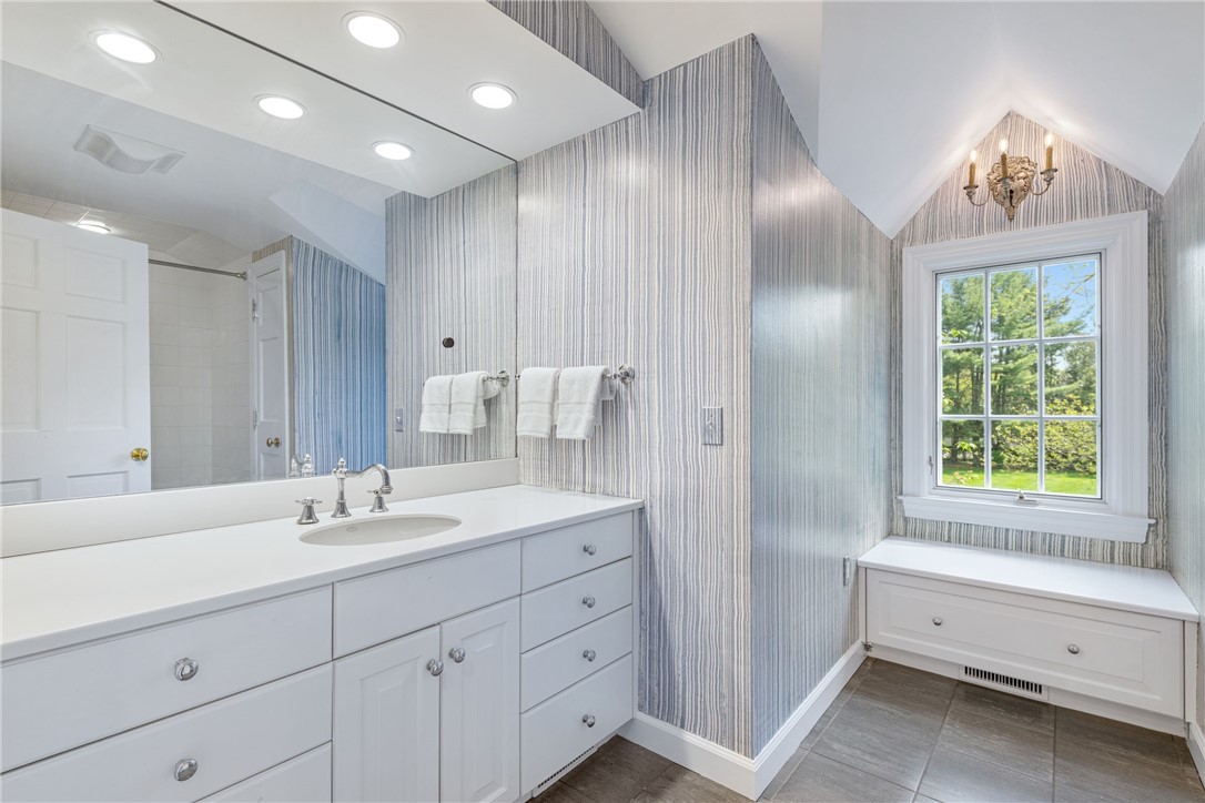 24 Cedar Avenue Barrington, RI 02806 - Photo 39 of 50