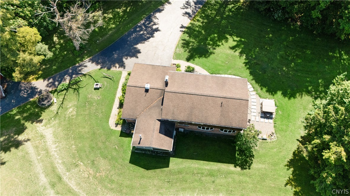 101 Curtain Road Tully, NY 13159 - Photo 5 of 47