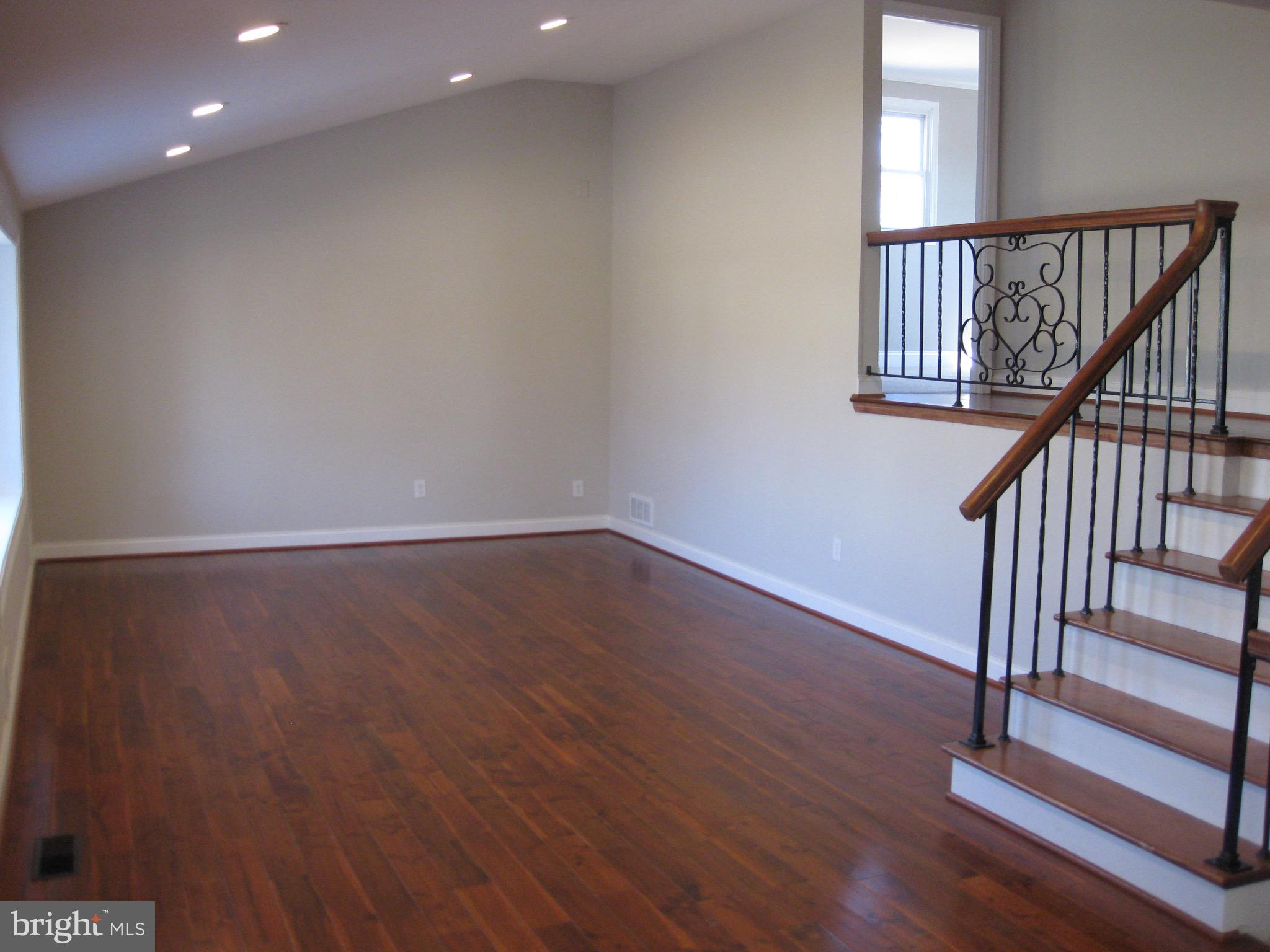 3511 Maryvale Road Baltimore, MD 21244 - Photo 3 of 45