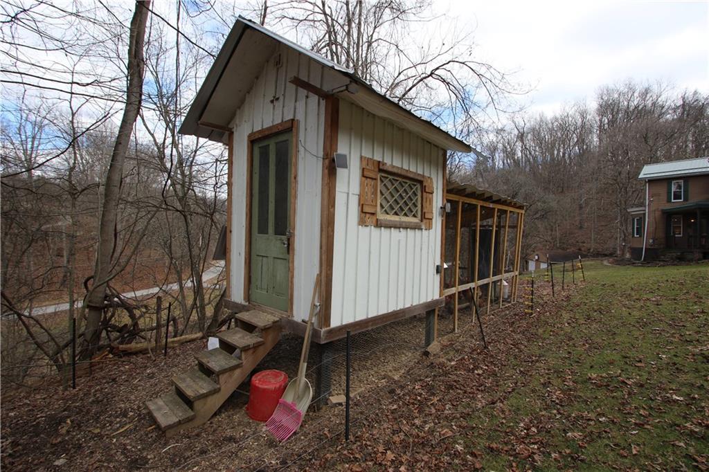 106 Lobbs Run Road Finleyville, PA 15332 - Photo 38 of 50 Chicken Coop House