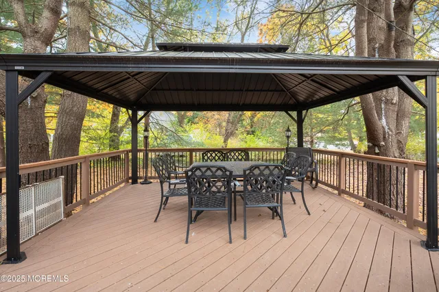 $699,990 | 4 Coral Place, Middletown, NJ 07748