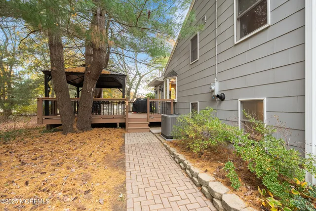 $699,990 | 4 Coral Place, Middletown, NJ 07748