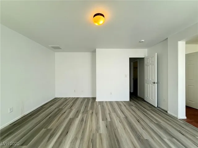 $1,900 | 3221 Aspinwall Court, North Las Vegas, NV 89081