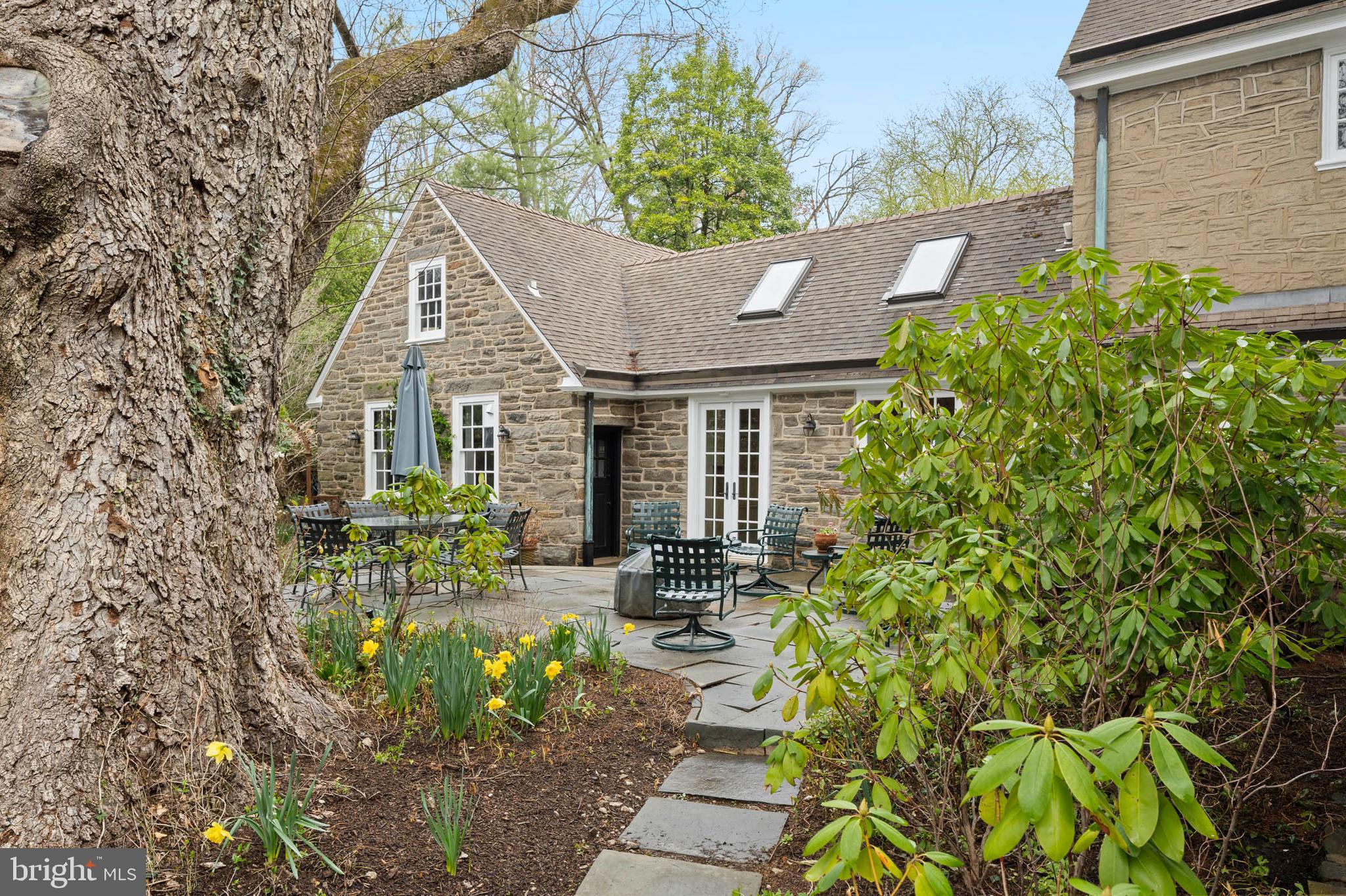 11 West Bells Mill Road Philadelphia, PA 19118 - Photo 28 of 36 Gallery Image 28