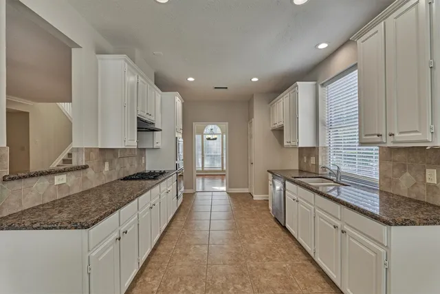 $3,500 | 15 West Stony End Place, The Woodlands, TX 77381