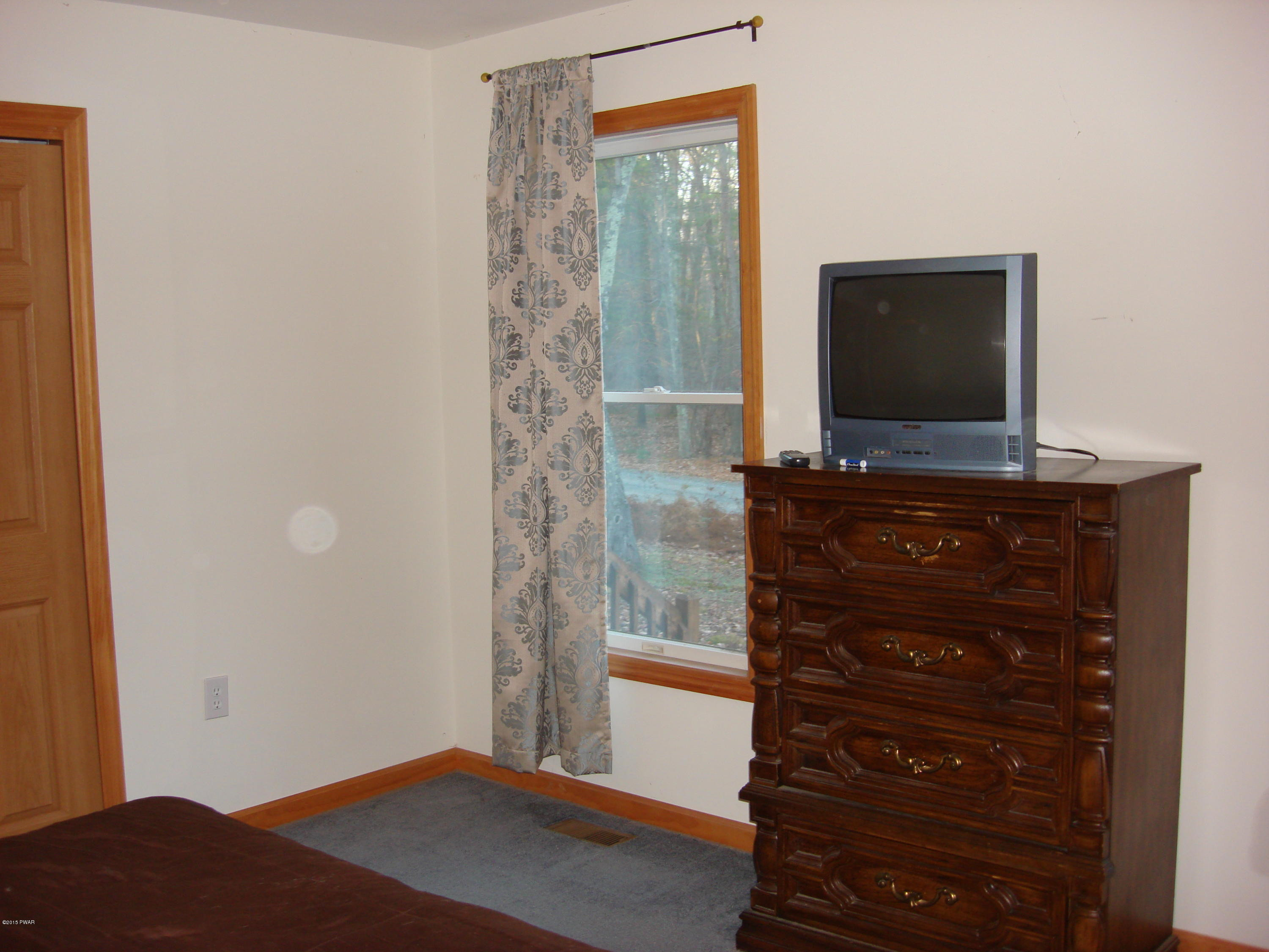141 Piute Road Shohola, PA 18458 - Photo 24 of 30