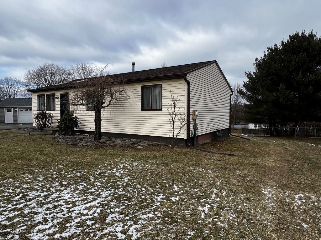 9 Beth Place Apalachin, NY 13732 - Photo 2 of 26