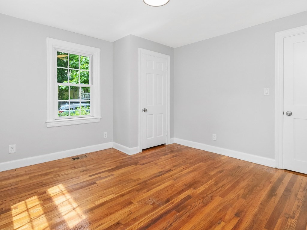 22 Grove Road Waltham, MA 02451 - Photo 25 of 41