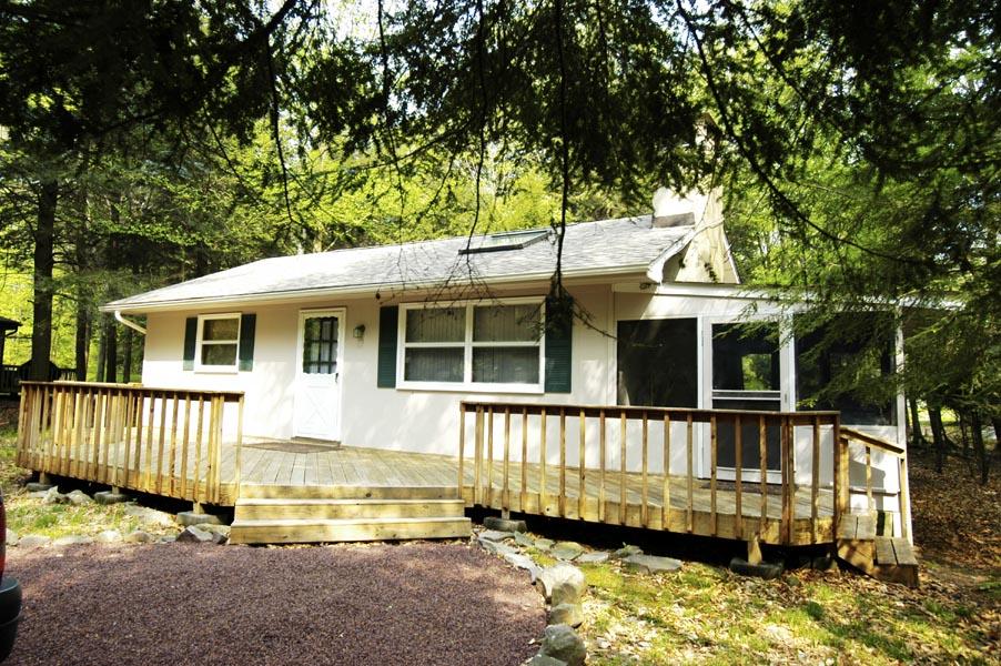 9 Evergreen Road Pocono Pines, PA 18350 - Photo 1 of 1 Listing Photo