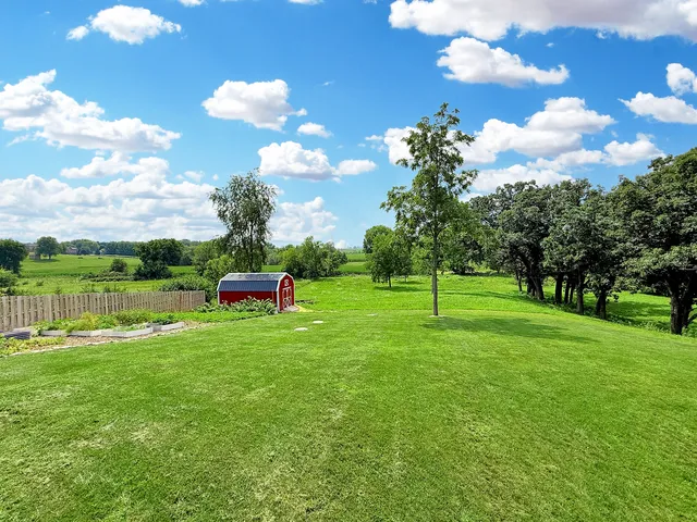 $689,900 | 4567 West Stephenson St Road, Freeport, IL 61032