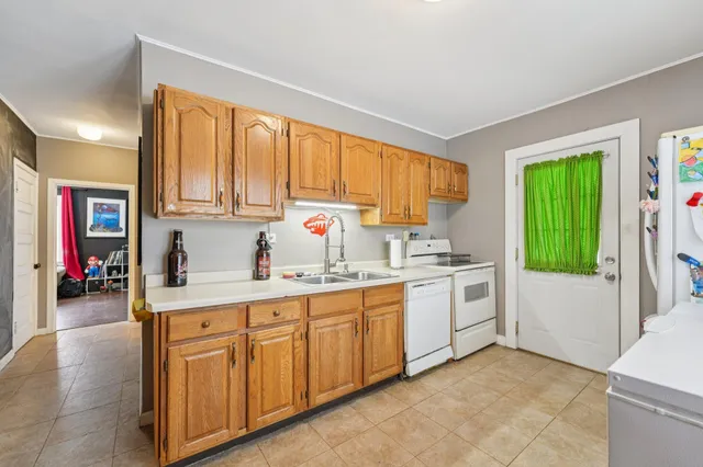 $199,999 | 497 East 7th Street, Red Wing, MN 55066