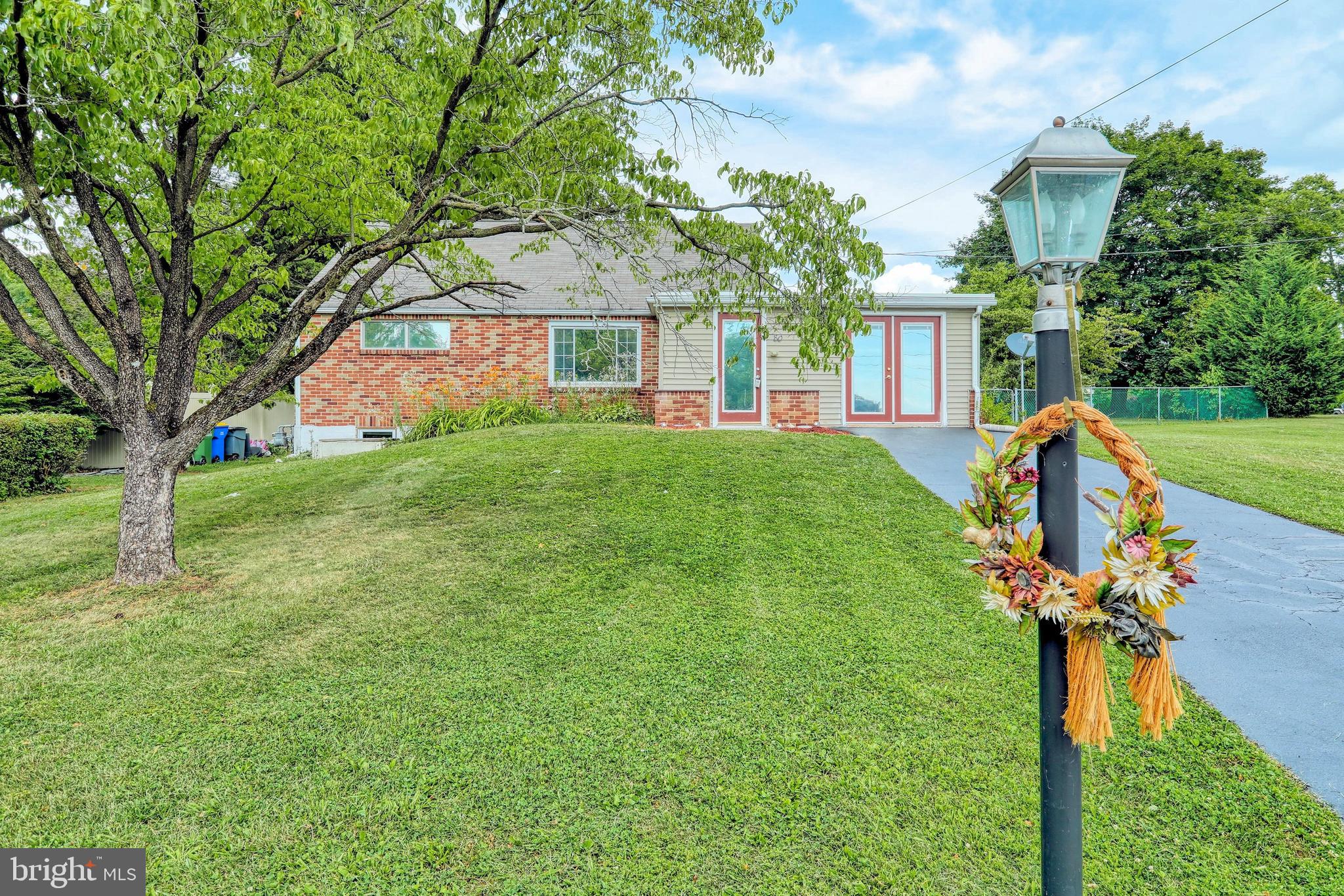 80 Claystone Road York, PA 17408 - Photo 3 of 35 Gallery Image 3