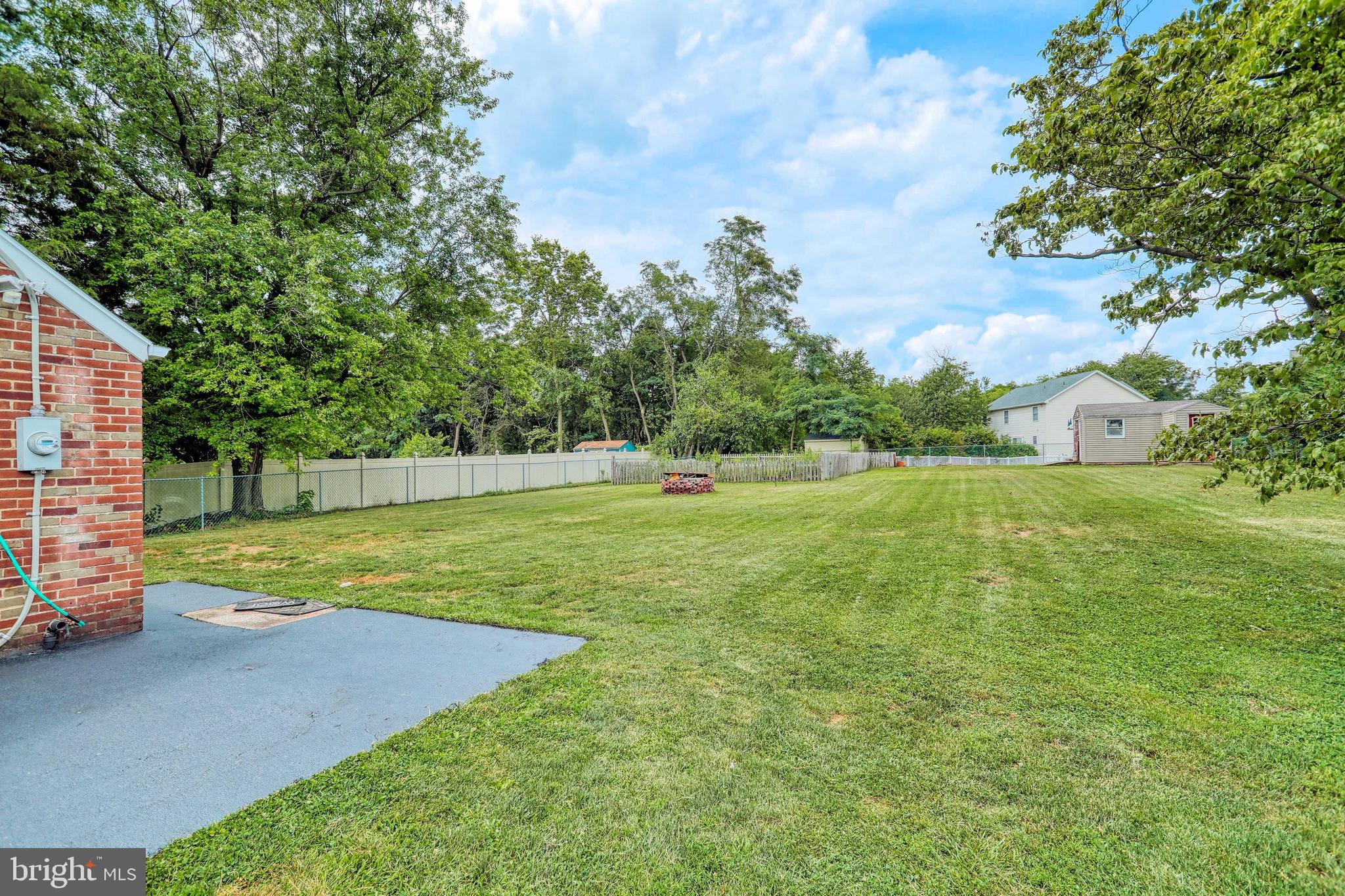 80 Claystone Road York, PA 17408 - Photo 5 of 35 Gallery Image 5