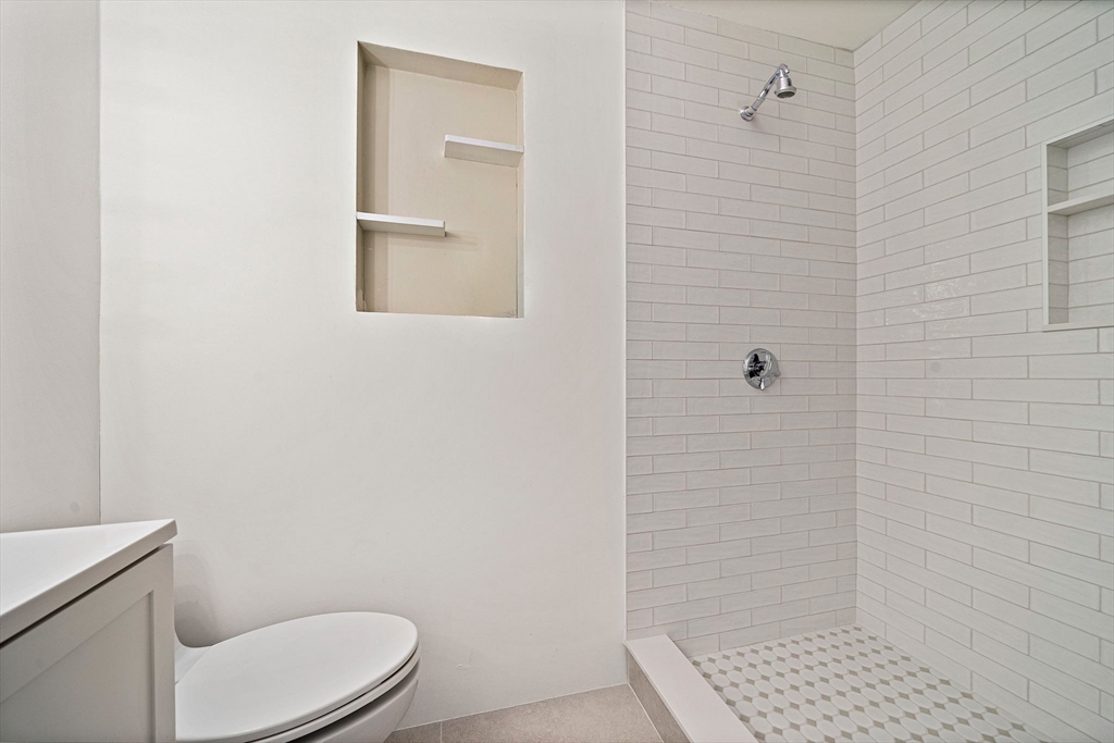 72 Beverly Road Brookline, MA 02467 - Photo 22 of 40