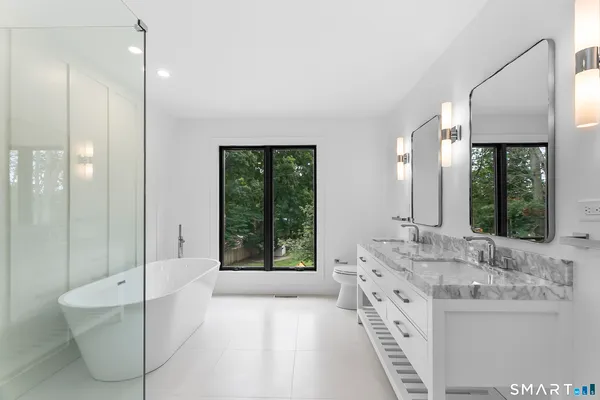 $919,000 | 95 Oronoque Lane, Stratford, CT 06614