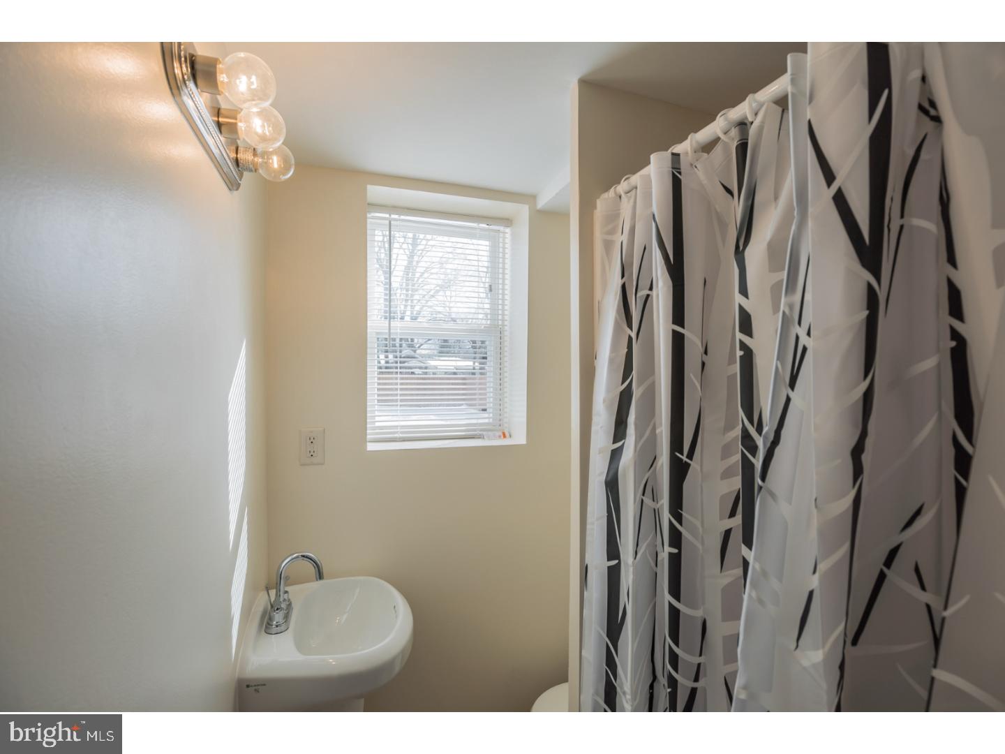 308 Ridge Avenue Glendora, NJ 08029 - Photo 13 of 25 Bathroom