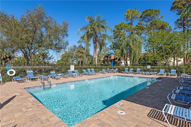 $3,500 | 209 Robin Hood Circle, Unit 201, Naples, FL 34104