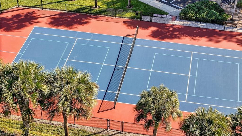 209 Robin Hood Circle, Unit 201 Naples, FL 34104 - Photo 25 of 29