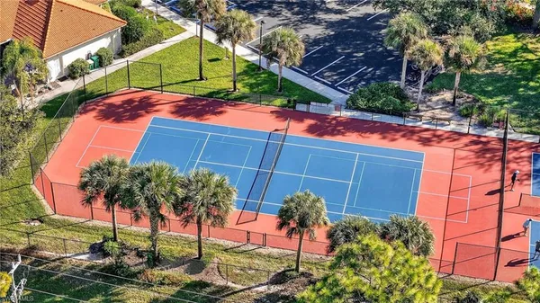 $3,500 | 209 Robin Hood Circle, Unit 201, Naples, FL 34104